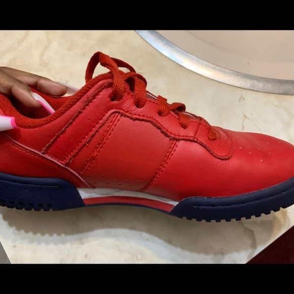 Shoes - Picture 2 of 3